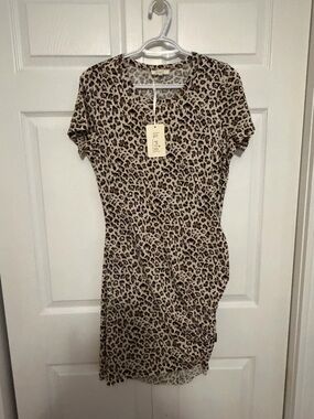 LA MIEL Leopard Print Short Sleeve Mini Dress - Beige & Black